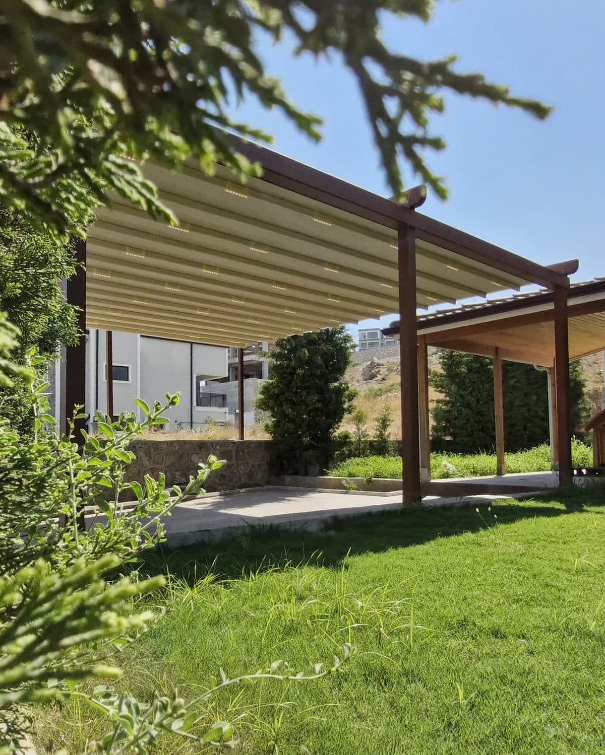 Antrasit pergola tente detayı