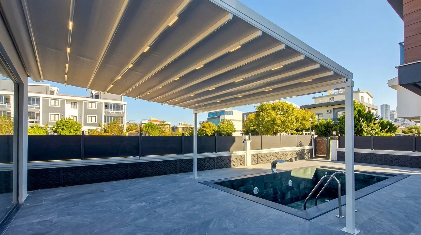 Havuz kenarında pergola tente uygulaması, proje görünümü 2